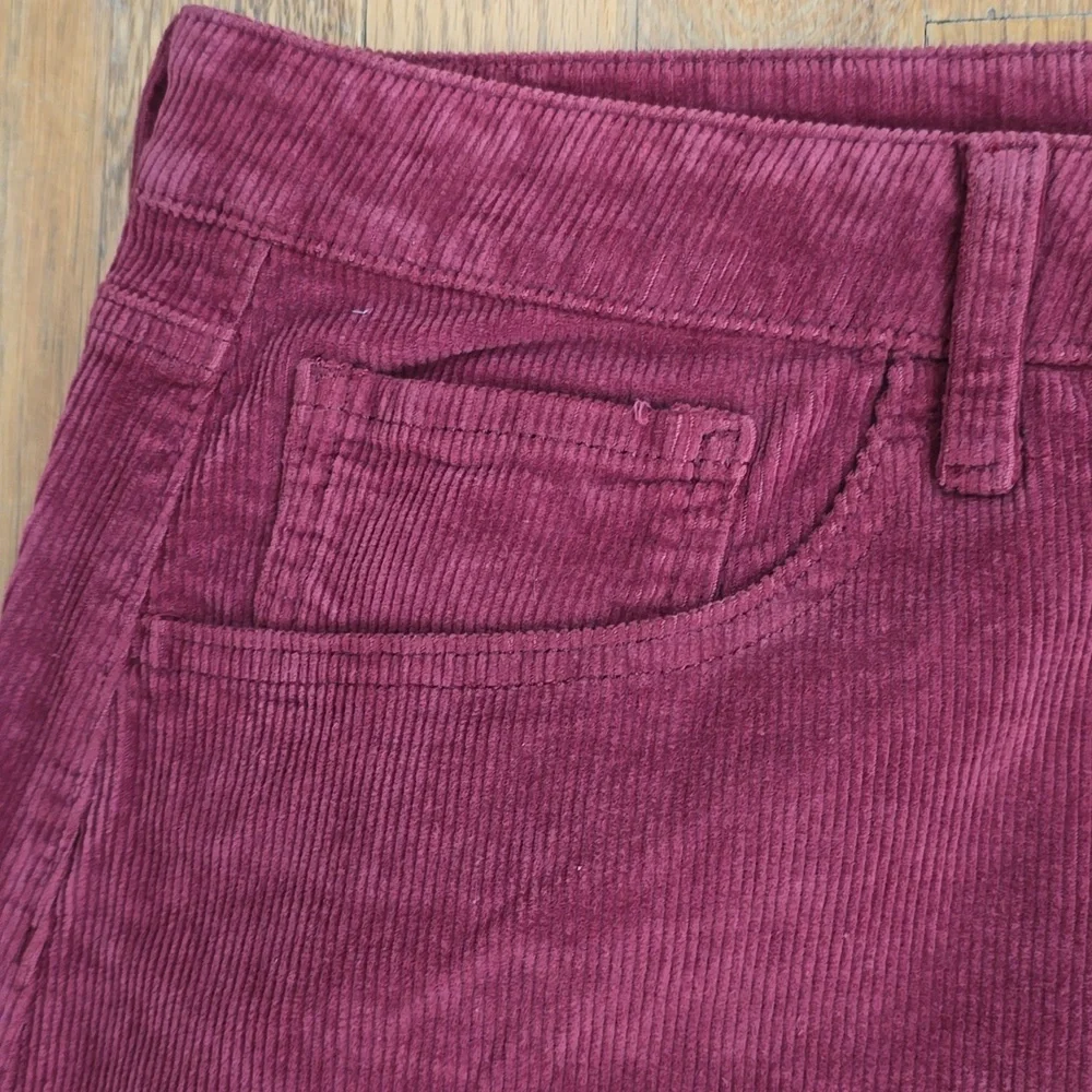 SO BRAND WOMENS JUNIOR PLUS SIZE BURGUNDY CORDUROY MINI SKIRT SIZE 26/44W_5